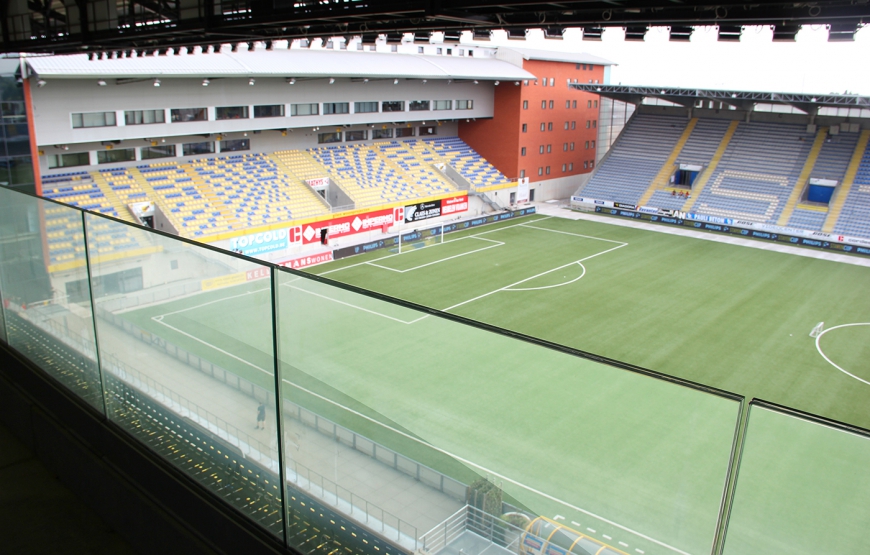 SPARQ Balustrades Sint Truiden Stadion STVV top montage